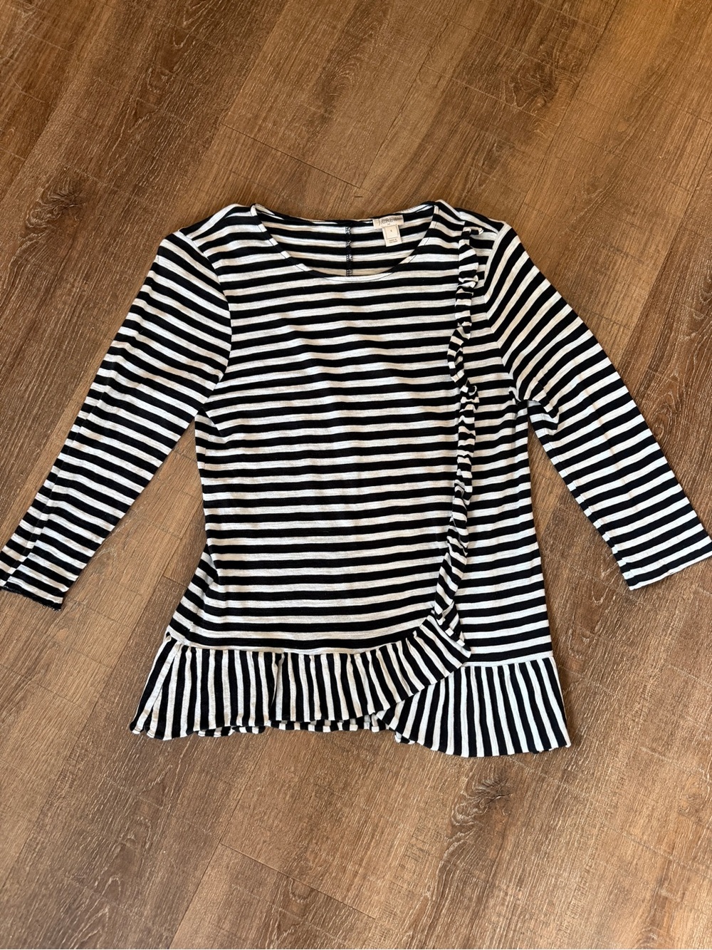 Black & White Striped Ruffle Hem Women's Top